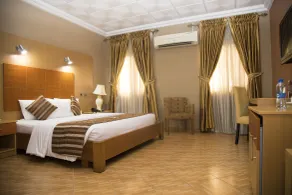 Orchid Hotel - Zimmer