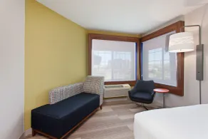 Holiday Inn Express & Suites Corona by IHG - Chambre