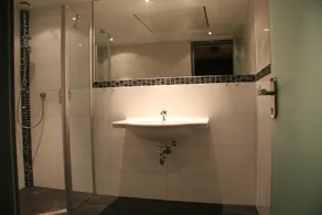 Hotel Fortune - Bathroom