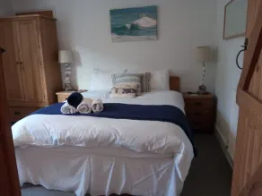 AnchorageWells King Room-Only or the Entire Cottage for 8 with 4 King Ensuite Rooms - Chambre