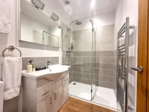 Min y Don Llandudno - Baño