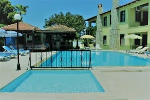Summer Life Villa Apart - Piscina