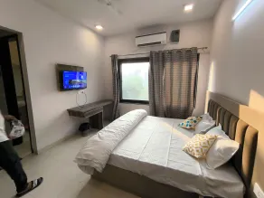 Global Luxury Stays - Camera