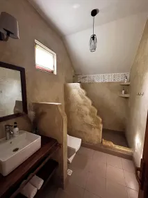 Juana Ocean Villas - Bathroom