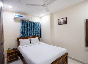 Hotel Voila Atnest Suites Kokapet, Business Hotel - Room