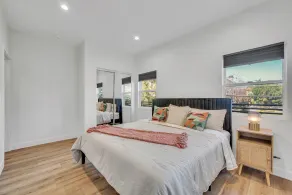 Luxe Townhome Newly-Built - Room