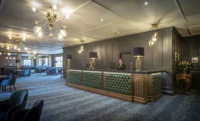 Falls Hotel & Spa - Rezeption