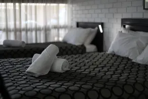 The Town House Motor Inn - Zimmer