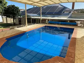 Avon Homestay - Piscina
