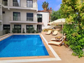 Oregano Side - Pool