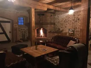 Folwark Mazurskie Legendy - Azyl dla Dorosłych - Camera