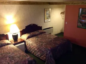 Humboldt Redwoods Inn - Room