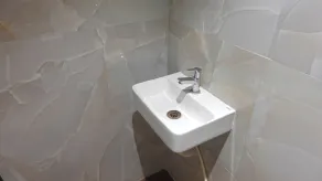 Hotel Palms Residency - Bathroom