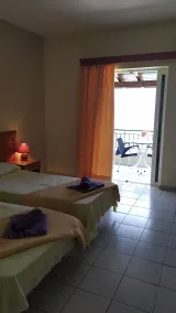 Amfitriti Hotel & Studios - Habitación