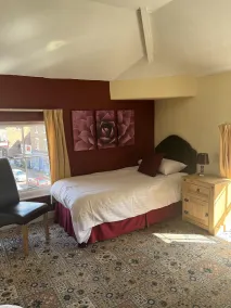 Tontine Hotel & Bar - Chambre