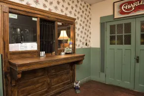 Pine Lodge - Reception