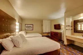 The Nautical Beachfront Resort - Chambre