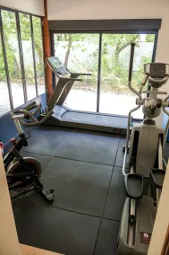 Les Hauts d'Avignon - Gimnasio