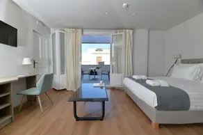 1900 ATHENIAN HOUSE - Room