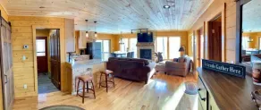 Country Mile - Whirlpool, Blick auf die Berge, Gaskamin, kurze Fahrt zu zwei Skigebieten und zwei State Parks - Wohnzimmer