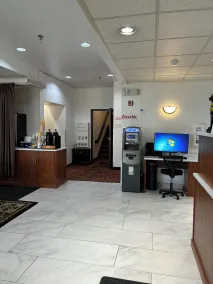 Days Inn by Wyndham Seattle Aurora - Hall