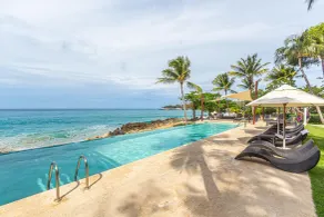 "Infinity Blue", Private Beach! - Pool