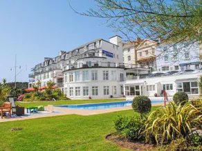 22 The Salcombe - Pool