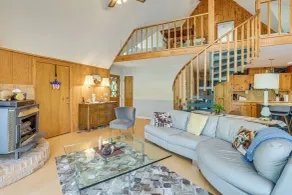 Riverfront Shelby Home w/ Private Boat Dock! - Innenbereich