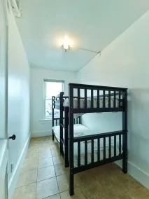 7 Beachside inn - Rom