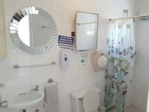 First Day Hotel on Aruba - Bathroom
