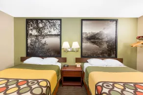 Super 8 by Wyndham Fairmont - Zimmer