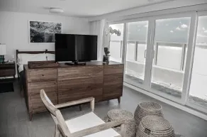 Tides Inn Hotel - Chambre