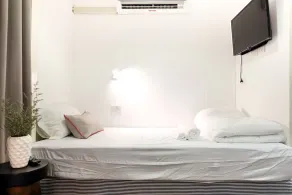 Oon Poshtel x Cafe - Room