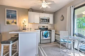 Balcony + Pool Access! Couples Escape in Lake Lure - Interiør