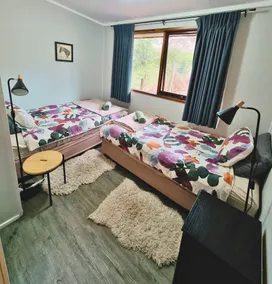 Rustic Country Lane Farmhouse in Lysterfield - Habitación