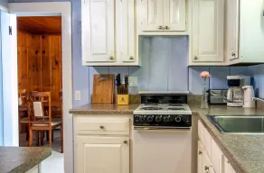 Self-Sufficient Cottages at Even'tide Resort - Chambre