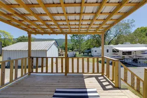 Fish & Explore: Wooded Lake Guntersville Retreat - Innenbereich