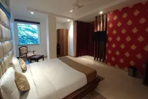 Hotel Mercury Inn by Sonachi 8558820852 - Habitación