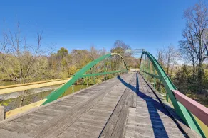 Walk to Golf Course: Spacious Rough River Retreat! - Interiör