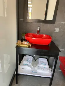 Assos Bianca Suites - Badezimmer