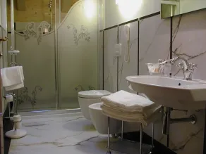 Villa Madonna - Bathroom