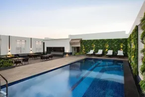 Ramada by Wyndham Ghaziabad Vasundhara - Pool
