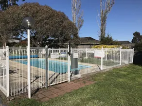 Alfred Motor Inn - Pool