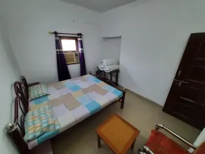 Janardan Homestay Lucknow - Rum