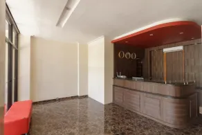 RedDoorz Plus at Boulevard Panakkukang Makassar - Reception