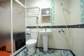 Happiness Inn - Bathroom
