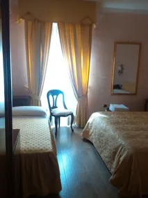 Sant'Agostino Guest Rooms - Zimmer