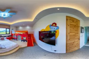Plum Forest - Room