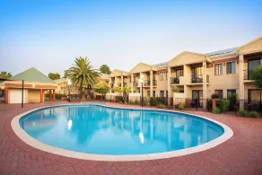 Country Comfort Perth - Pool