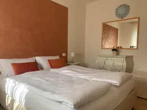 Betty's House - Room